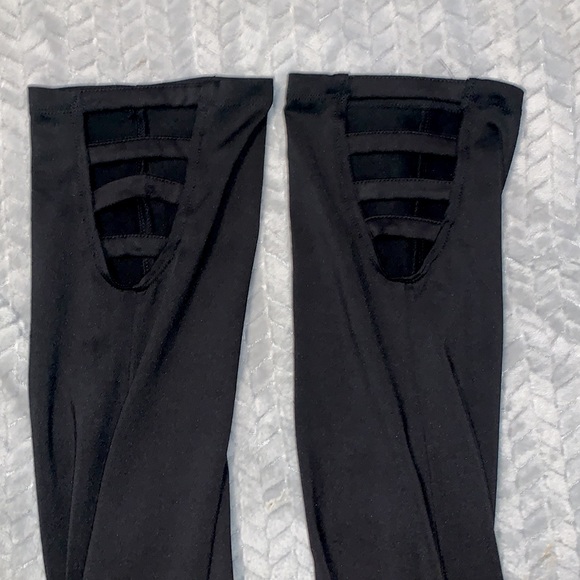 Crop Leggings - Picture 2 of 2